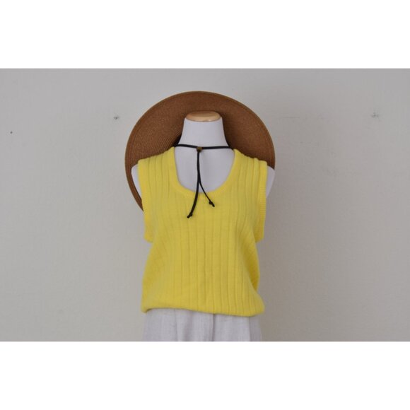 Vintage 70s Yellow Acrylic‎ Knit Vest - Picture 9 of 10
